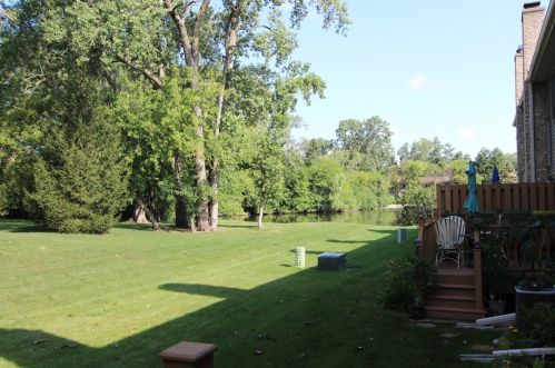 660 Walden Dr, Palatine, IL 60067-8643