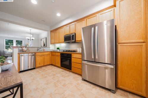 4515 Brannigan St, Pleasanton, CA 94568-7224