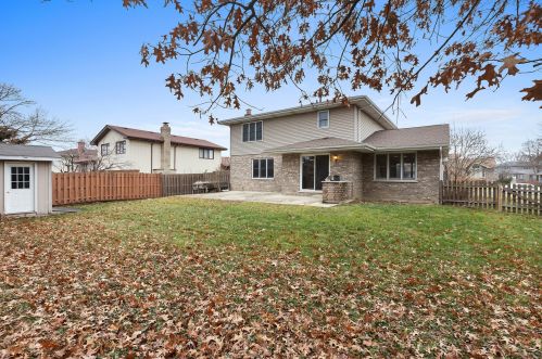 770 Kruk St, Lemont IL  60439-4345 exterior