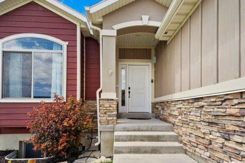 6446 Crimson Sky Ct, Taylorsville, UT 84081-5712
