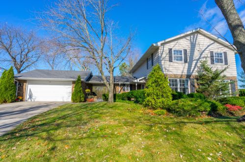 641 Aberdeen Dr, Crete, IL 60417-1200