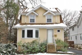 54 Oak St, Tenafly, NJ 07670-2741