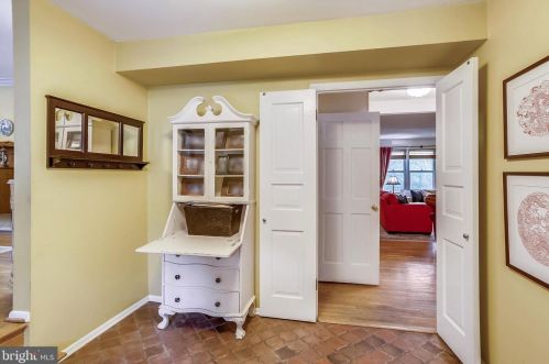 9527 Clement Rd, Silver Spring MD 20910-1643 exterior