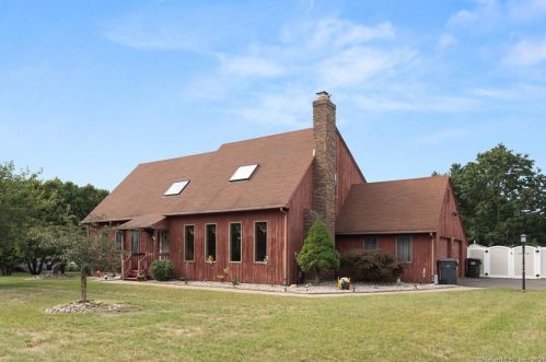 30 Heather Ln, Southington, CT 06489-3300