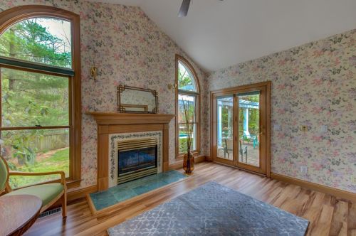 10627 Deerfield Rd, Cincinnati OH  45242-4212 exterior