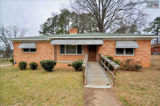 335 Werts St, Newberry, SC 29108-3657