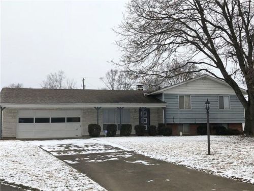 2160 Duquesne Dr, Springfield, OH 45506-3238