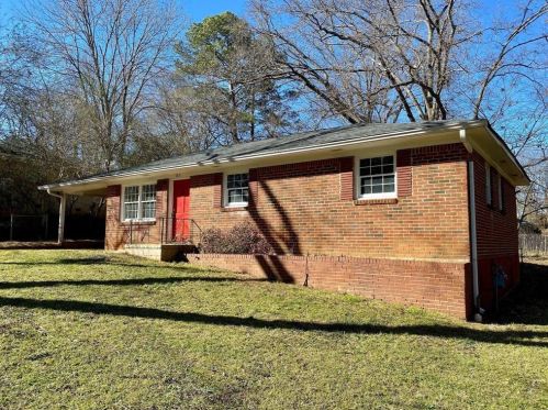 1831 Marvin Cir, Marietta, GA 30067-7545