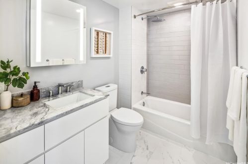 987 Queen St, Honolulu HI  96814-4118 exterior