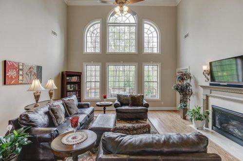 2123 Abbott Dr, Buford, GA 30519-5414