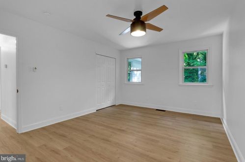 16 Stokes Ave, Camden NJ  08108-3337 exterior