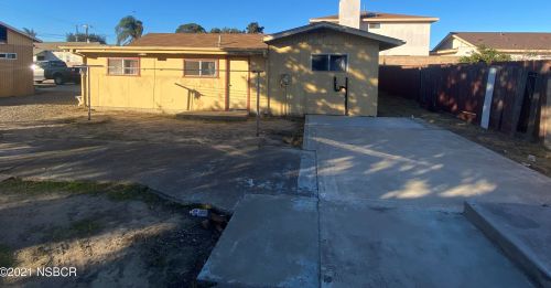 708 Oakley Ave, Santa Maria, CA 93458-3546