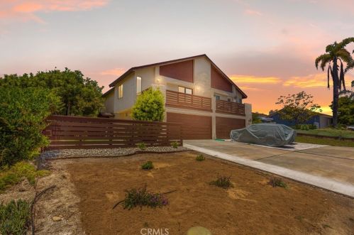 2620 Luciernaga St, Carlsbad, CA 92009-5823
