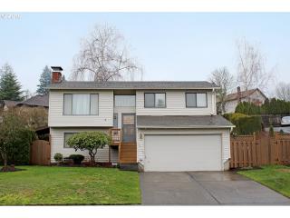 16750 Naegeli Dr, Portland OR  97236-1369 exterior
