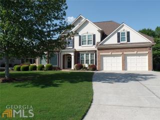 1525 Chattahoochee Run Dr, Suwanee, GA 30024-3810