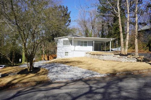 2881 3rd Ave, Atlanta, GA 30315-8903