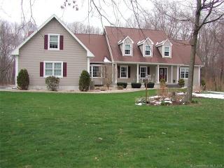 24 Magnolia Dr, Suffield, CT 06078-1549