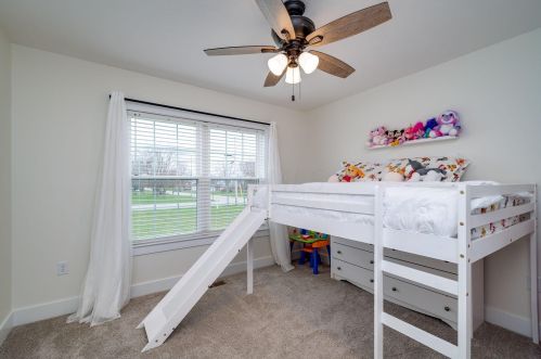 2536 Moorefield Rd, Springfield OH  45502-8209 exterior