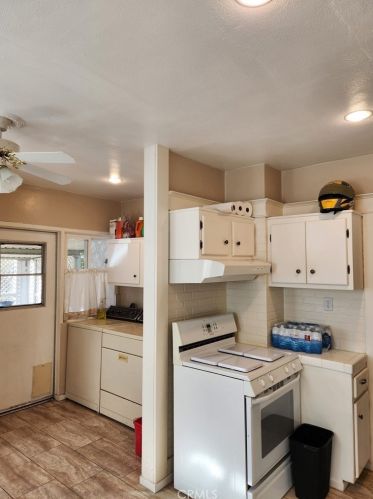 3658 Hoover St, Riverside CA  92504-3912 exterior