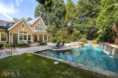 4711 Dudley Ln, Atlanta GA  30327-3330 exterior