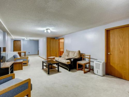 1052 Dl St, Saint Paul MN  55117-5606 exterior