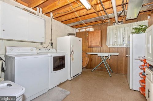 1410 Morningside Dr, Silver Spring MD 20904-1530 exterior