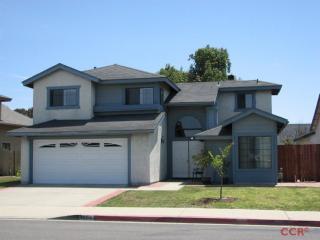 1204 Village Meadows Dr, Lompoc, CA 93436-3238