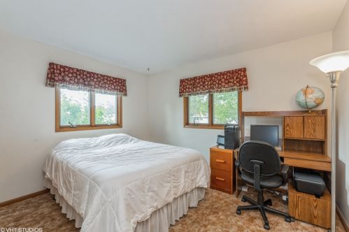 523 Lynn Ave, Sycamore IL  60178-3007 exterior