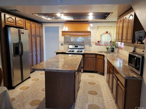 12660 Buttonwood Cir, Riverside, CA 92503-4602