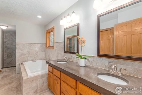 4308 Whippeny Dr, Fort Collins CO  80526-5240 exterior