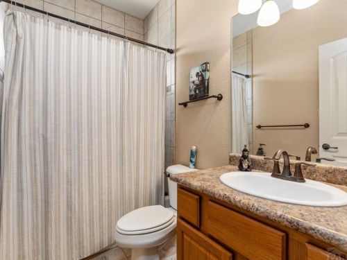 1117 Meadowmoor Dr, Pueblo CO  81007-2020 exterior