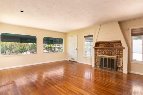 4516 Van Dyke Ave, San Diego, CA 92116-4839