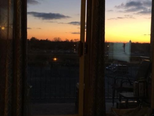 6807 Milwaukee Ave, Niles IL  60714-4419 exterior