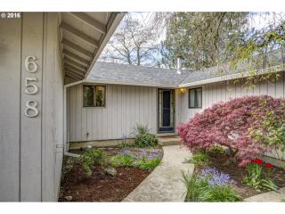 658 Heather St, Cornelius, OR 97113-7013