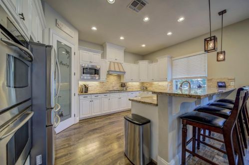 1913 Alteri Ct, Folsom, CA 95630-6163