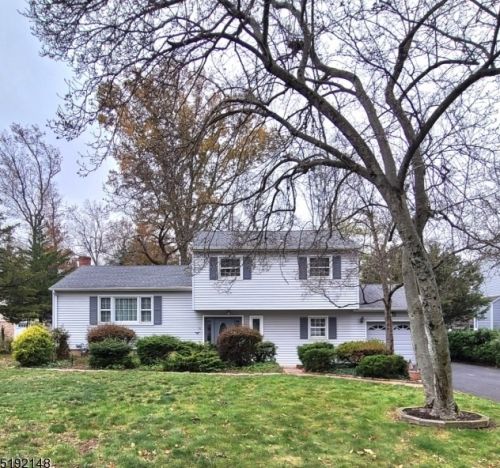 16 Fickler Pl, Berkeley Heights, NJ 07922-1312