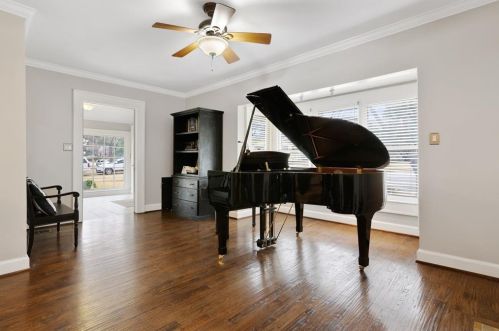 1301 Virginia Pl, Fort Worth TX  76107-2436 exterior