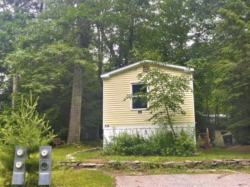 118 Emerald Dr, Barrington, NH 03825-5166