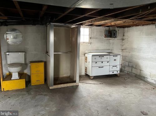 4641 Martinsburg Rd, Berkeley Springs WV  25411-5053 exterior