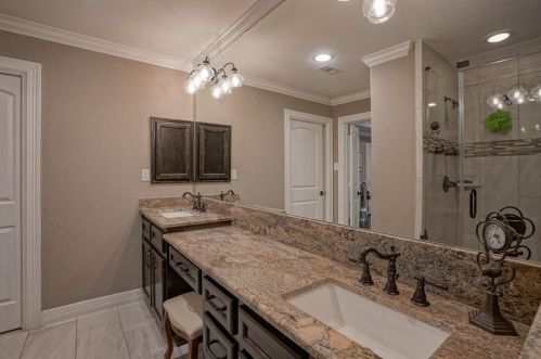 2021 Willowwisp, Taylor Lake Village TX  77586-3312 exterior