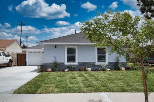 14412 Cordary Ave, Hawthorne CA  90250-8340 exterior