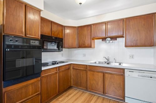 4661 66th Ave, Arvada CO  80003-6325 exterior