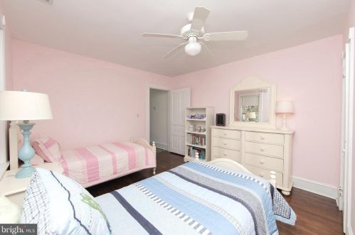 225 Euclid Ave, Haddonfield NJ 08033-2552 exterior