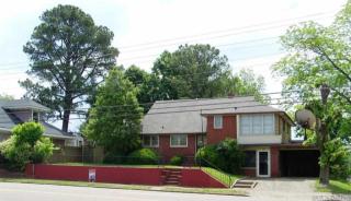 85 Broad St, Lexington, TN 38351-1531