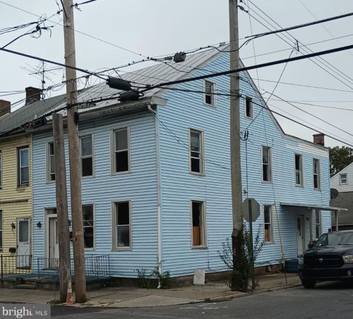 339 5th St, Lebanon, PA 17046-3606