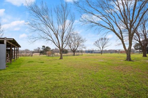 10715 Parsons Rd, Webberville TX  78653-5218 exterior