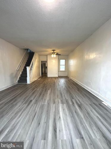 674 Clinton Ave, Trenton NJ  08638-3407 exterior