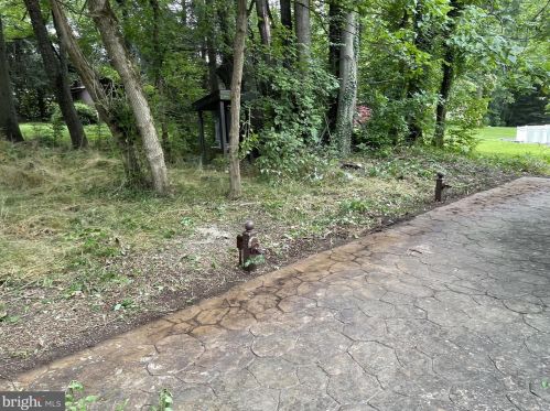 112 Bentley Ln, Lancaster PA  17603-6223 exterior