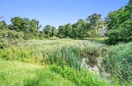 1985 West St, Southington CT  06489-6001 exterior