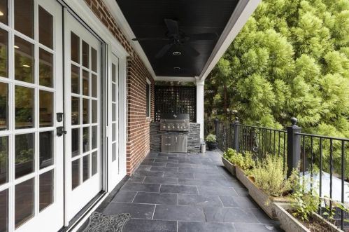 877 Highland Ter, Atlanta GA  30306-3411 exterior